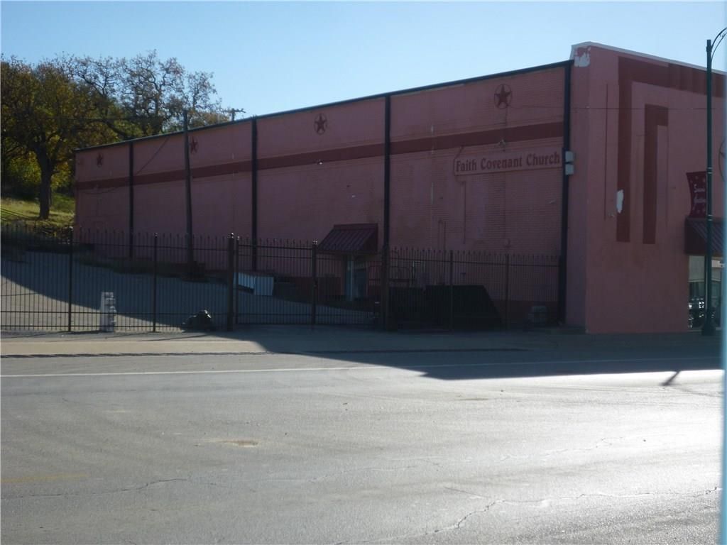 416 N Oak Ave, Mineral Wells, TX 76067